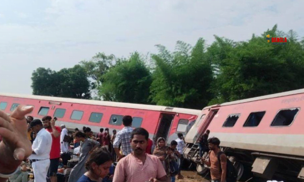 ফের ভয়াবহ রেল দুর্ঘটনা, ১২টি কামরা বেলাইন ডিব্রুগড় এক্সপ্রেসের!