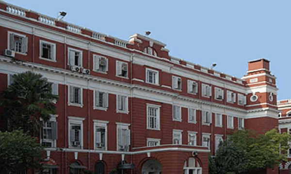 ধর্মতলায় অবস্থান নিয়ে ইমেলের কী জবাব দিল কলকাতা পুলিশ?