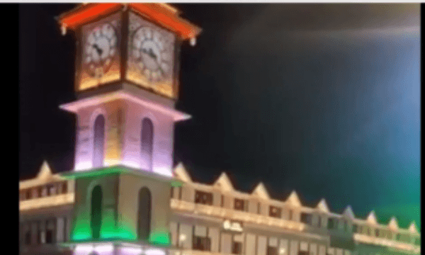 কেন্দ্রের নিষেধাজ্ঞা, তা সত্ত্বেও কাশ্মীরে নামী সাংবাদিক! করছেন কী?