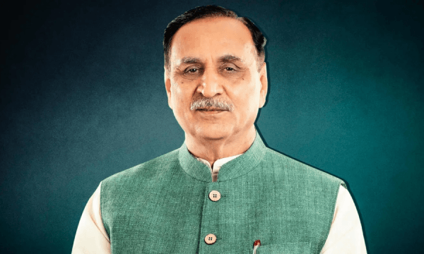 Vijay Rupani | এয়ার ইন্ডিয়ার ভেঙে পড়া বিমানে ছিলেন গুজরাটের প্রাক্তন মুখ্যমন্ত্রী বিজয় রূপাণী?