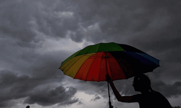 Monsoon | বর্ষা ঢুকল দক্ষিণবঙ্গে, কোন ৬ জেলায় লাল সতর্কতা?