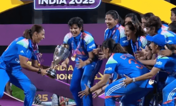 Richa Ghosh | রিচার হাত ধরে বাঙালির ঘরে এল প্রথম ক্রিকেট বিশ্বকাপ