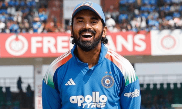 KL Rahul | ২০ ম্যাচ পর শাপমুক্তি! রাহুল টস জিততেই সতীর্থদের উল্লাস